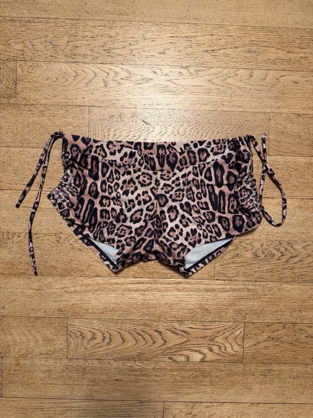 Y2K Onzie Leopard Print Ruched Low Rise Micro Mini Shorts